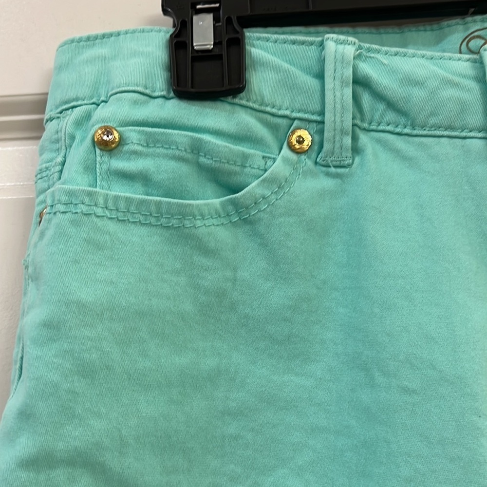 Celebrity Gold ladies capris - Picture 2 of 8